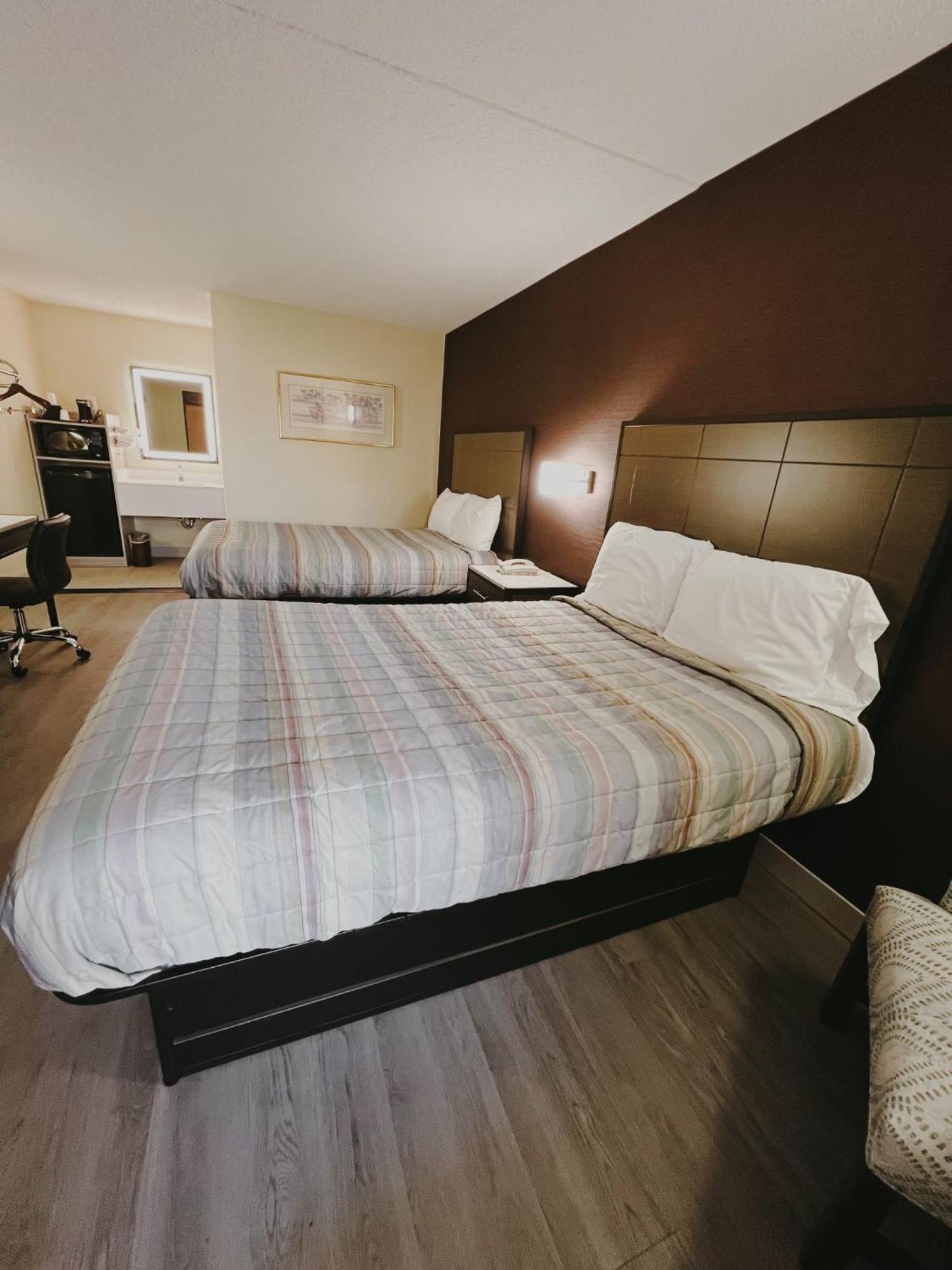 Travel Inn New Castle Airport Eksteriør billede